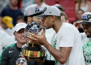 cq9电子游戏-凯尔特人刷新世界纪录，巴黎教练激动落泪！