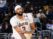 cq9电子在线下载-浓眉在比赛中受伤退赛，库里主帅表示担忧！